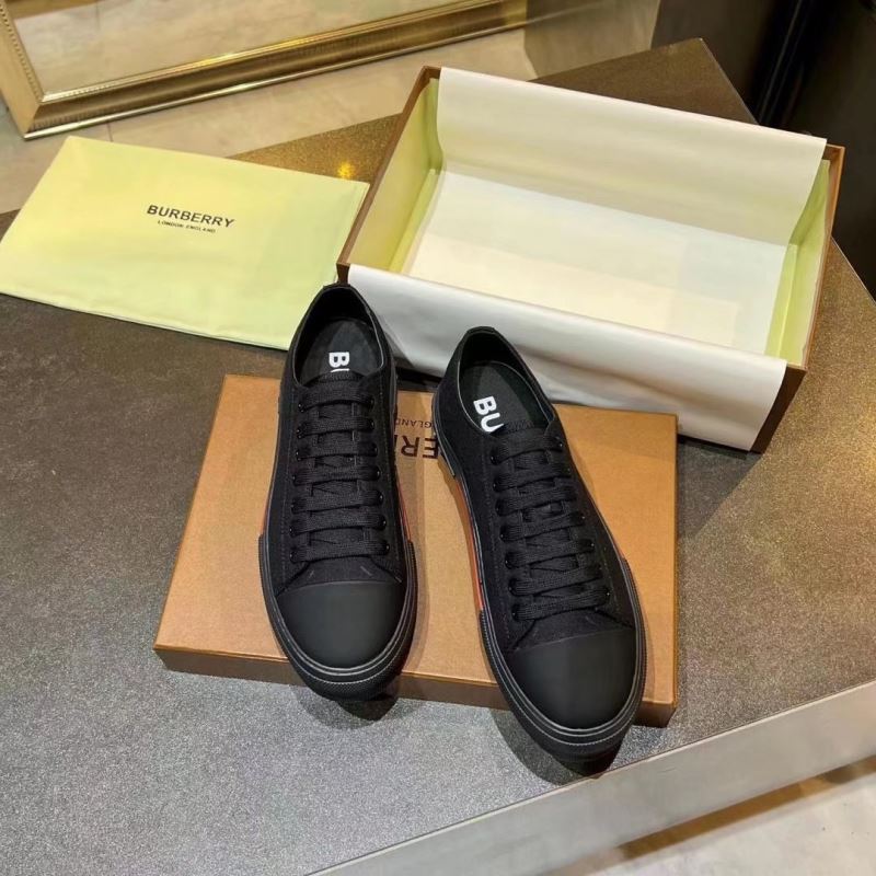 Burberry Low Shoes